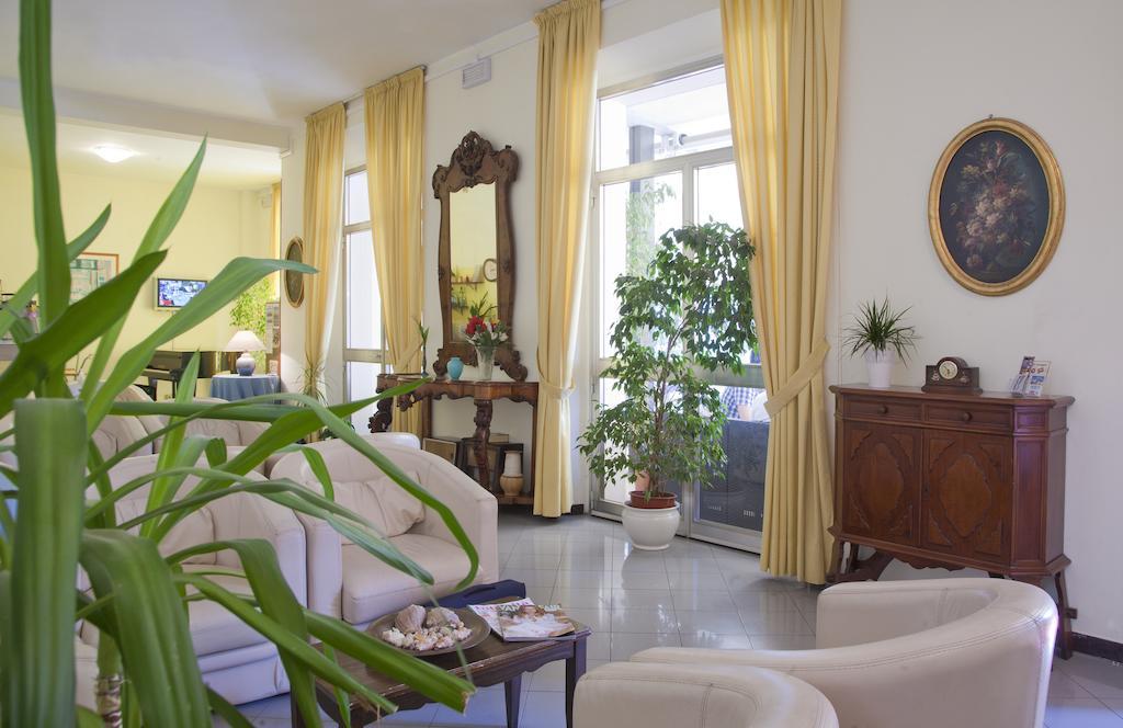 Hotel Quisisana Rimini Exteriér fotografie